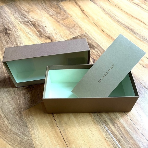 Authentic Burberry Sunglasses Empty Gift Box Cardboard Brown - Picture 2 of 6